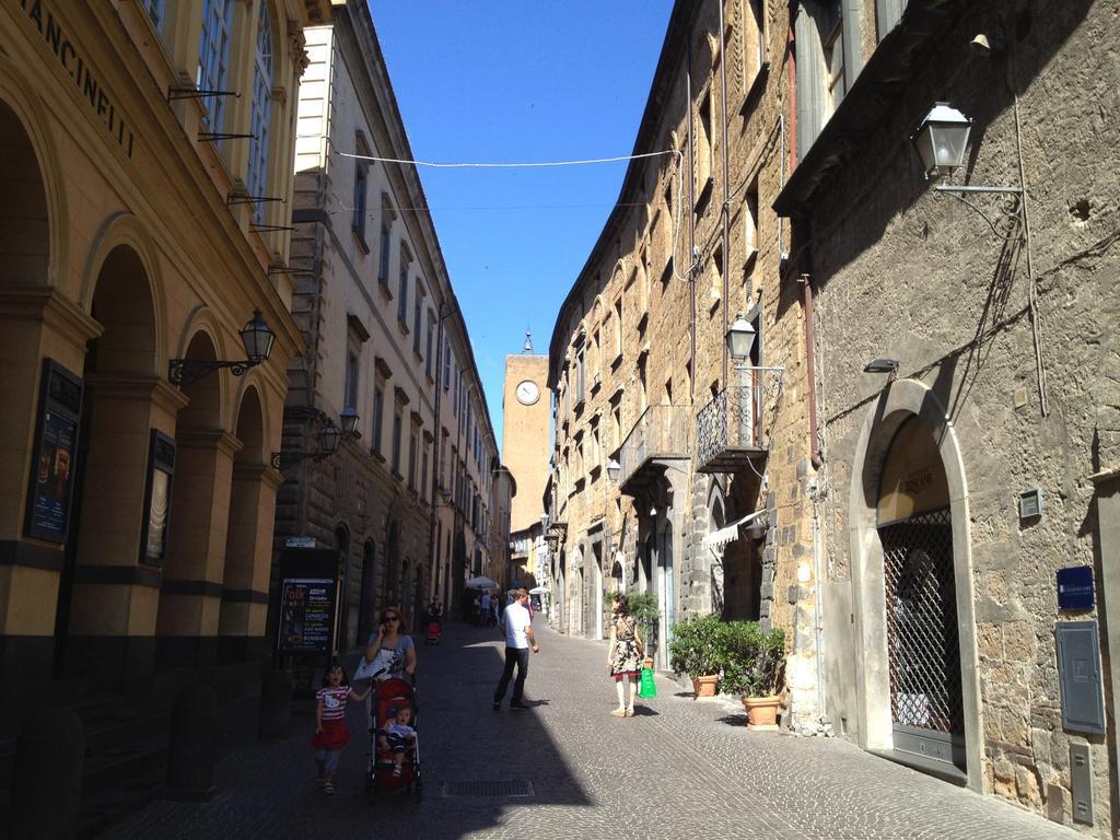 Home In Orvieto - Corso Cavour 客房 照片